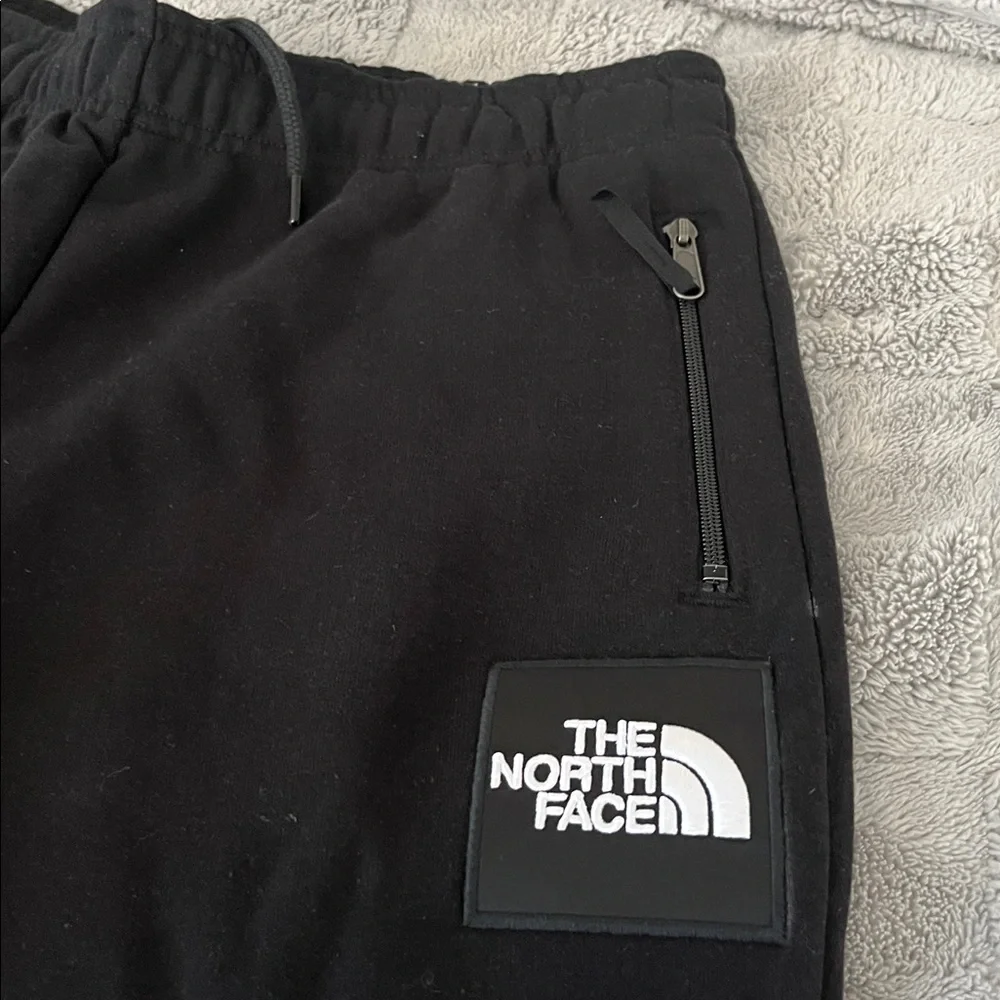 The North Face Black Sweatpants - Picture 2 of 3